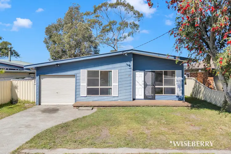 14 Goobarabah Avenue, Gorokan NSW 2263