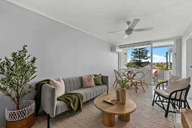 5/241 Cavendish Road, Coorparoo QLD 4151