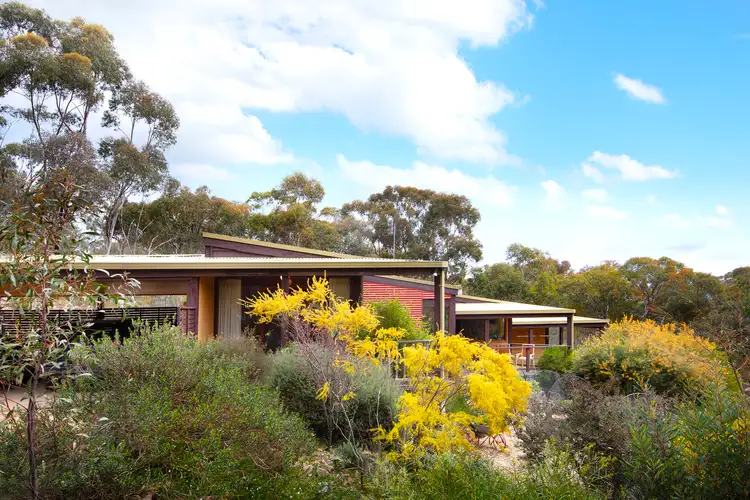 121 Binghams Road, Harcourt VIC 3453