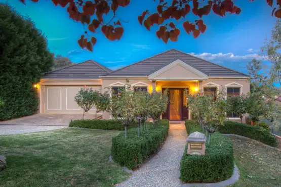 8 Blair Court, Albury NSW 2640