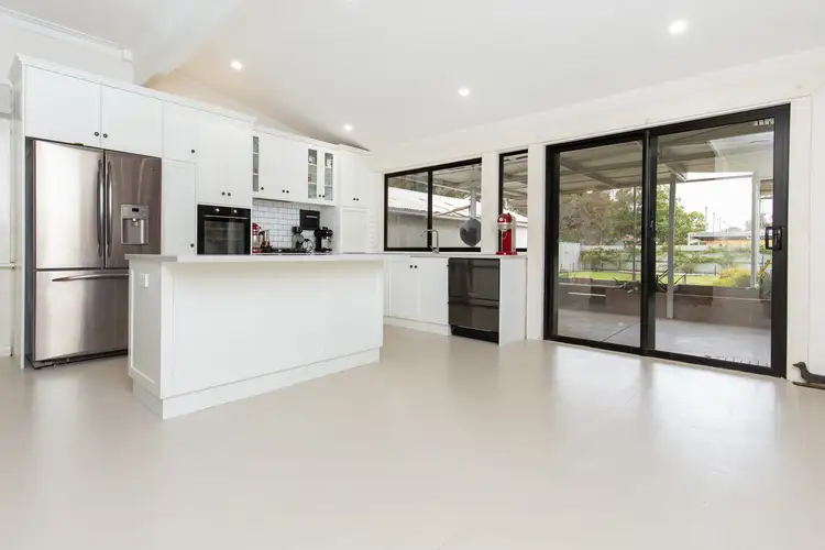 Fifth view of Homely house listing, 228 Woodham Avenue, Mildura VIC 3500