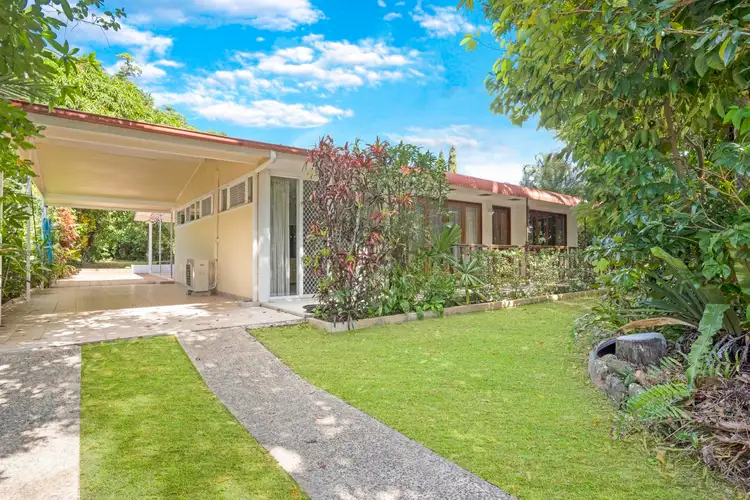 13 Bolton Street, Whitfield QLD 4870