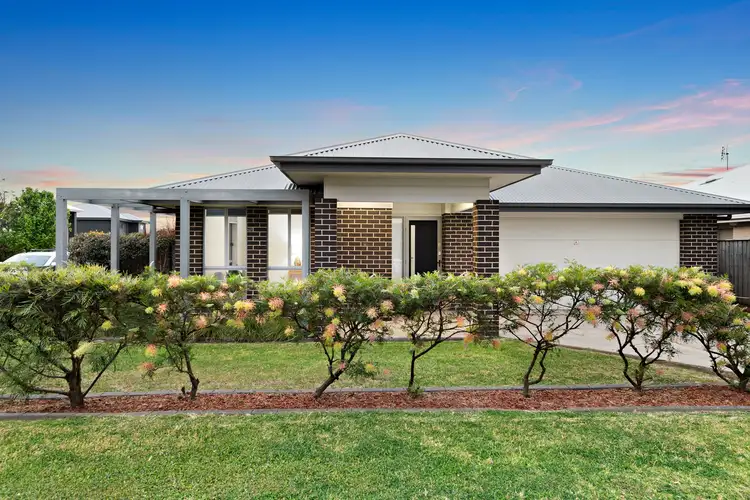 2 Bulbul Crescent, Fletcher NSW 2287