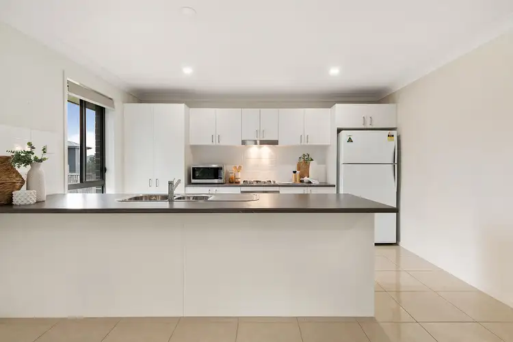 Fifth view of Homely house listing, 2 Bulbul Crescent, Fletcher NSW 2287