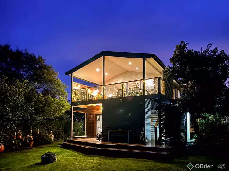 21 Waikiki Crescent, Smiths Beach VIC 3922