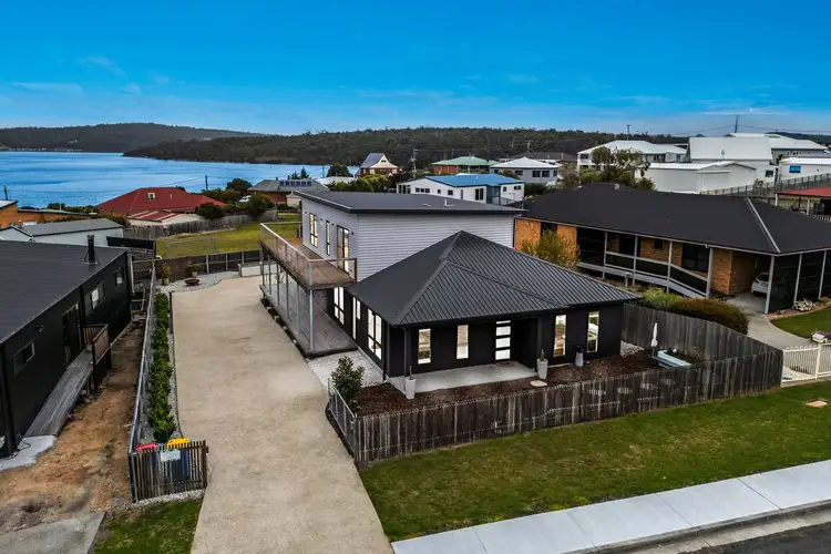 12 Cannell Place, Akaroa TAS 7216