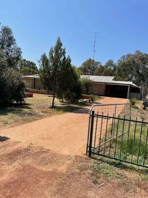 226 Avon Terrace, York WA 6302