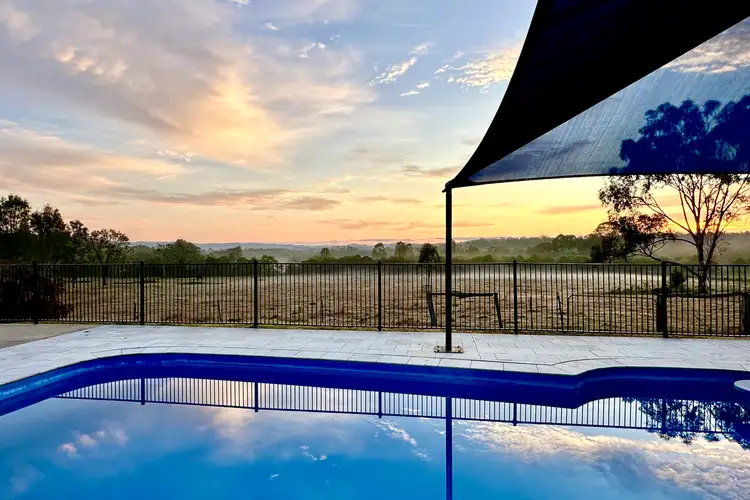 102 Ivan Lane, Ironbark QLD 4306