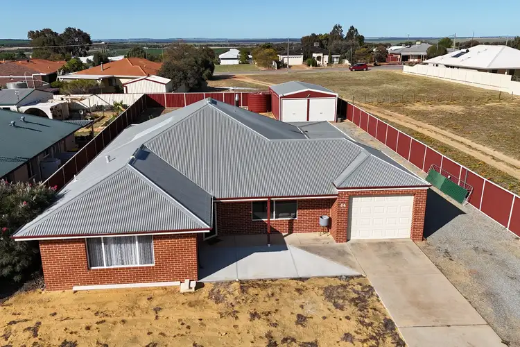 34 Reid Street, Quairading WA 6383