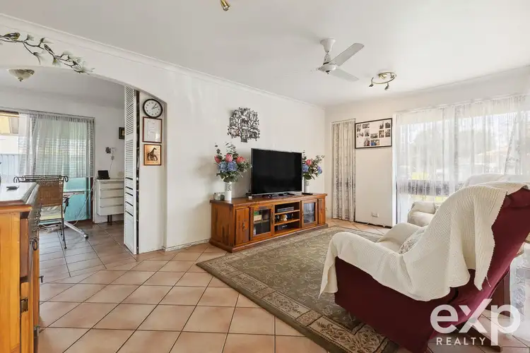 Sixth view of Homely house listing, 2 Clennett Close, Cooloongup WA 6168