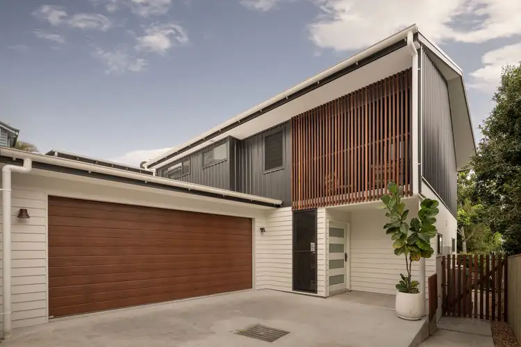 39 Dover Street, Hawthorne QLD 4171