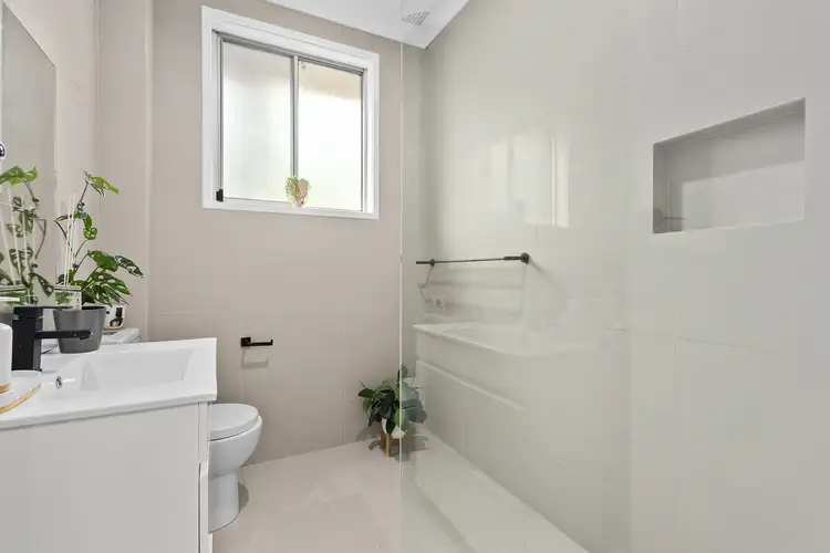 Sixth view of Homely apartment listing, 2/3 Zelang Avenue, Figtree NSW 2525