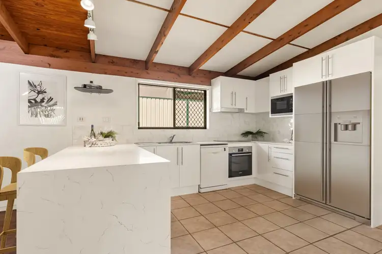 2 Heath Court, Shailer Park QLD 4128