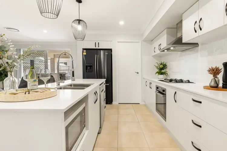 18 Sunset Lane, Loganholme QLD 4129