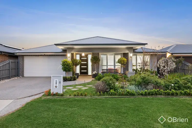 8 Alan George Terrace, Somerville VIC 3912