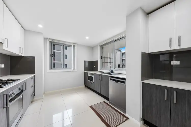 302/19 Aurelia Street, Toongabbie NSW 2146