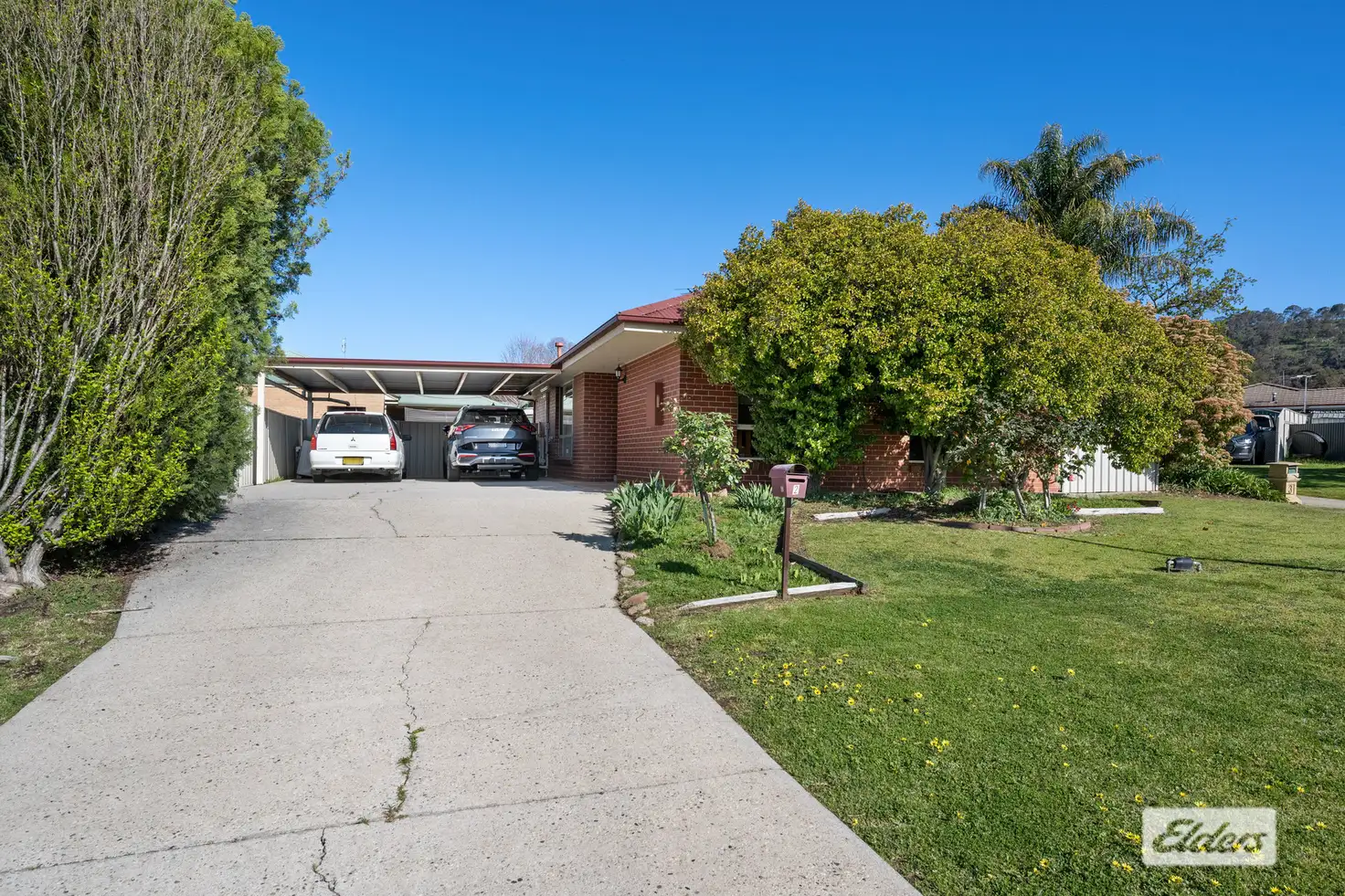Main view of Homely house listing, 2 Jennifer Place, West Wodonga VIC 3690