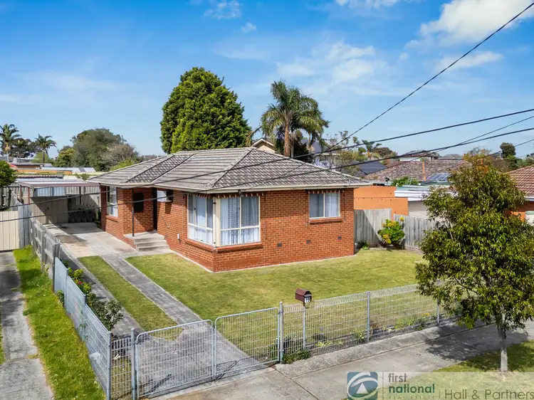 19 Hedgeley Road, Keysborough VIC 3173