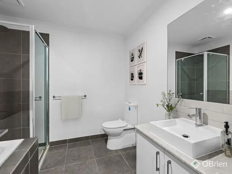 Fifth view of Homely townhouse listing, 6 Ripplebrook Walk, Pakenham VIC 3810