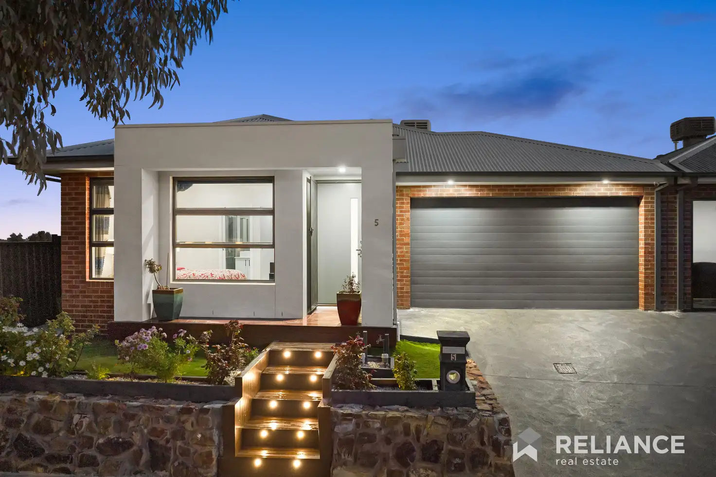 Main view of Homely house listing, 5 Riverglen Drive, Craigieburn VIC 3064