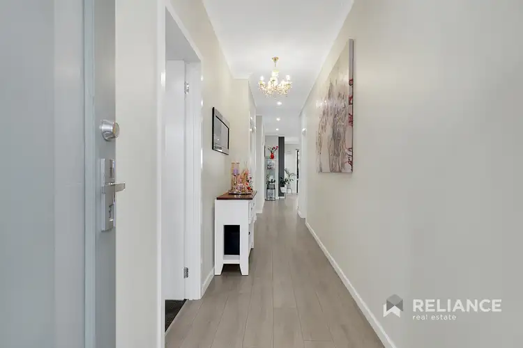 Second view of Homely house listing, 5 Riverglen Drive, Craigieburn VIC 3064