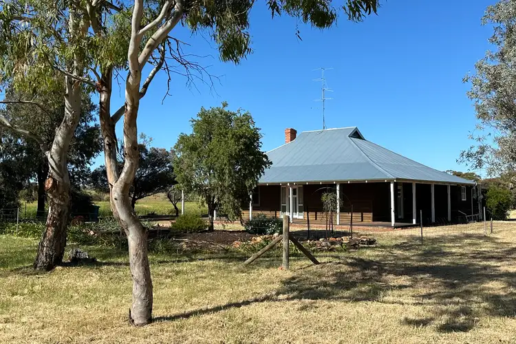 1164 Grass Valley South Road, Northam WA 6401