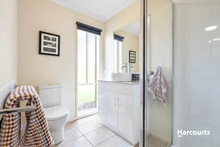 Sixth view of Homely house listing, 1 Nilaur Place, Lara VIC 3212