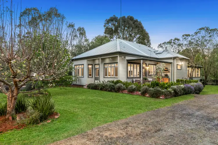 35 Cross Street, Batesford VIC 3213