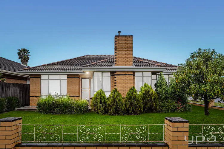 Main view of Homely house listing, 1/19 Hodge Street, Werribee VIC 3030