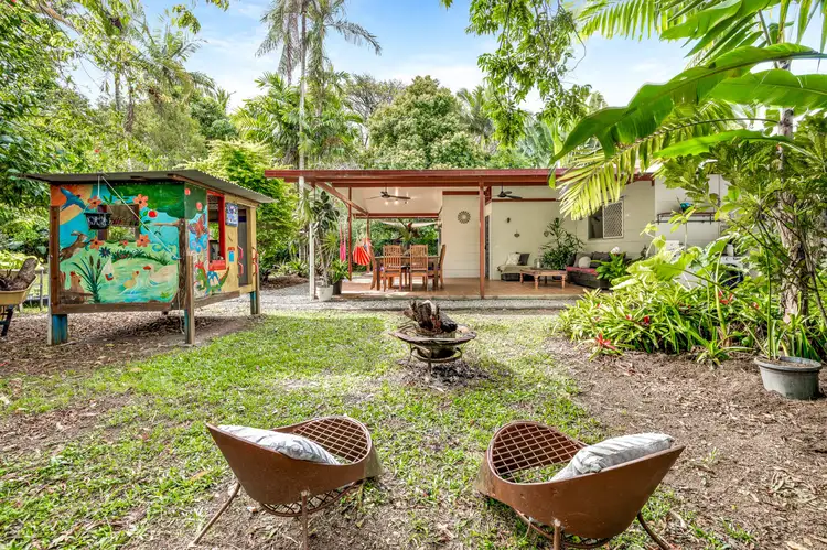 15 Valmadre Street, Caravonica QLD 4878