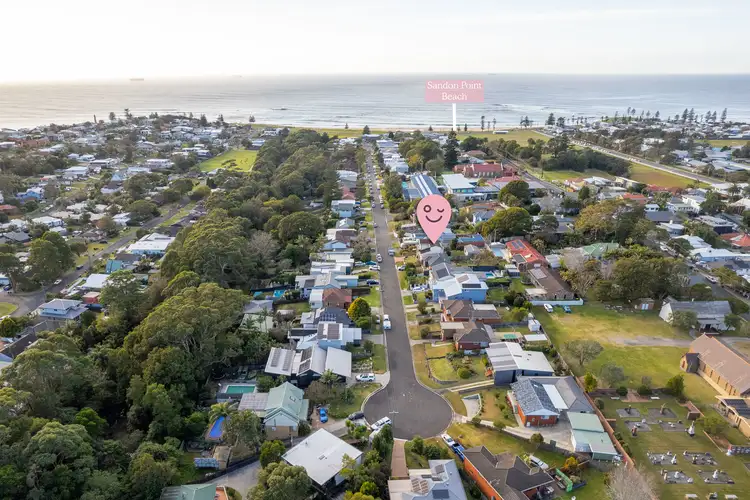 67 Hutton Avenue, Bulli NSW 2516