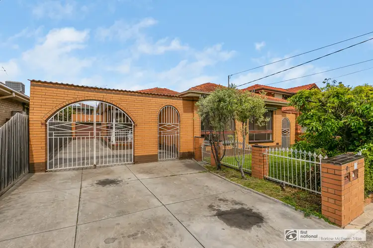 9 Lowe Avenue, Altona VIC 3018