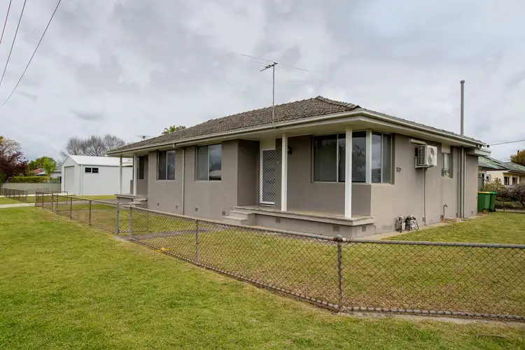 1 & 2/329 Wantigong Street, North Albury NSW 2640