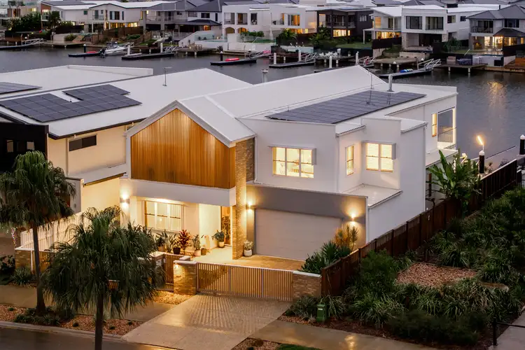 74 Coolum Parade, Newport QLD 4020
