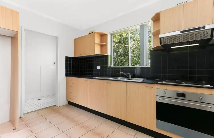 2/35 Baird Avenue