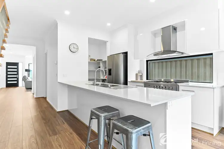 Sixth view of Homely house listing, 29 Elmslie Drive, Cranbourne East VIC 3977