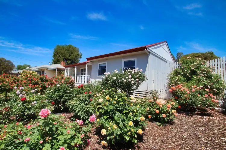 24 Queen Street, Burra SA 5417