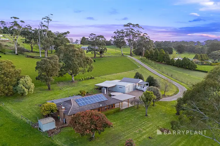 43 Whites Road, Buninyong VIC 3357