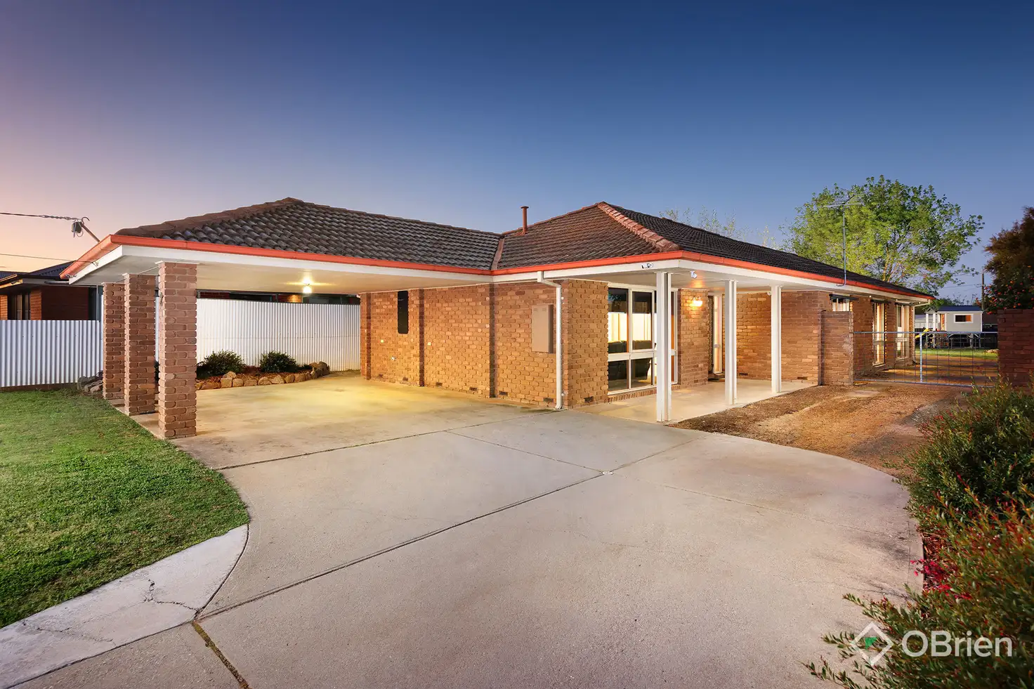 Main view of Homely house listing, 2 Donelly Avenue, Wodonga VIC 3690