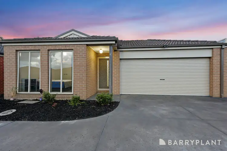3/9 Shakespeare Court