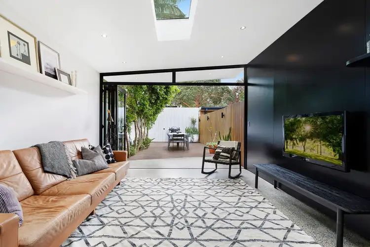 79 Kingsclear Road, Alexandria NSW 2015