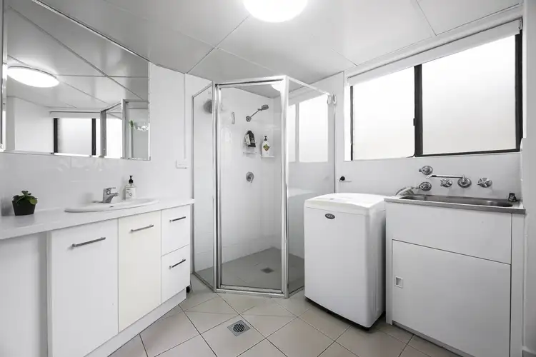 Sixth view of Homely unit listing, 6/5 Nalla Court, Palm Beach QLD 4221