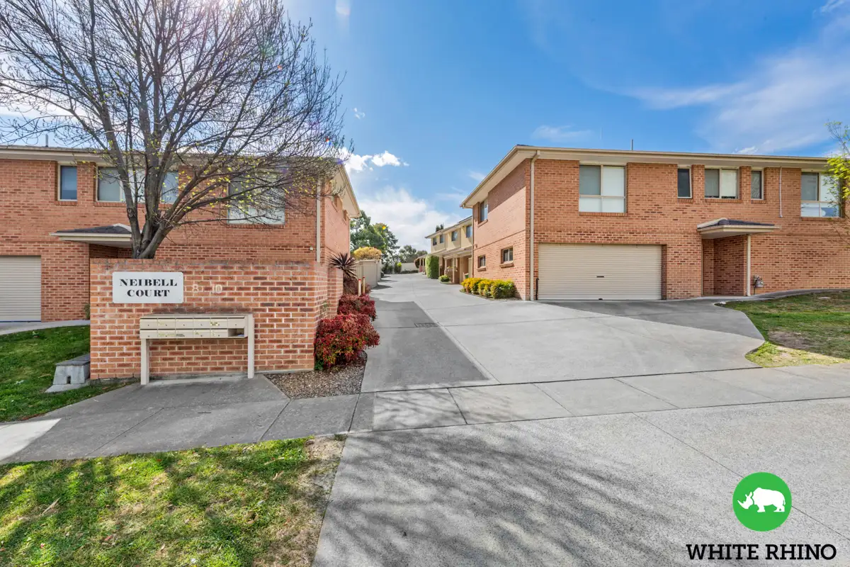 Main view of Homely townhouse listing, 2/8-10 Erin Street, Queanbeyan NSW 2620
