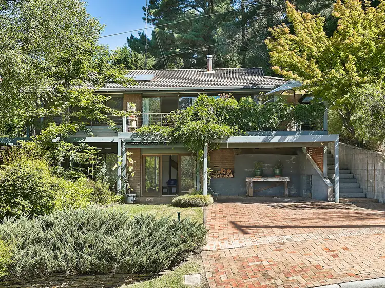 6 Parkes Street, Wentworth Falls NSW 2782
