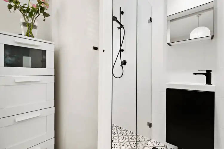 Fifth view of Homely apartment listing, 2/1A Thomas Street, Birchgrove NSW 2041