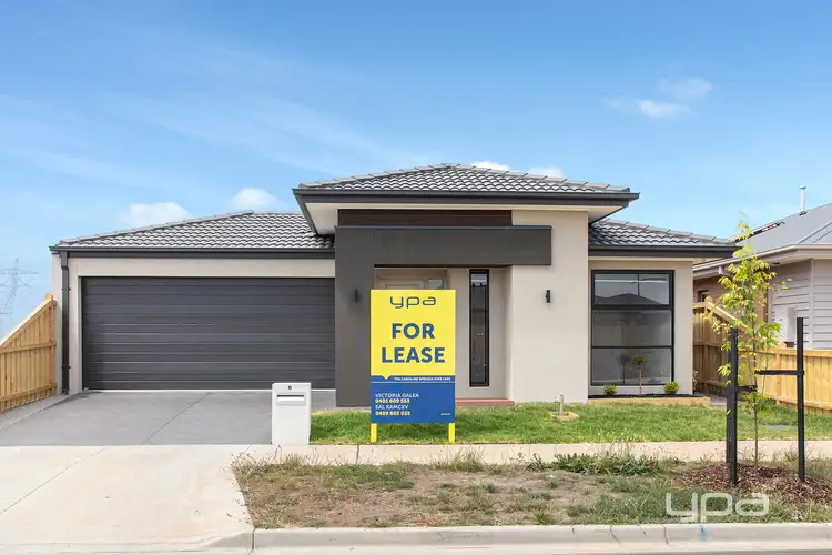 6 Ivanhoe Avenue