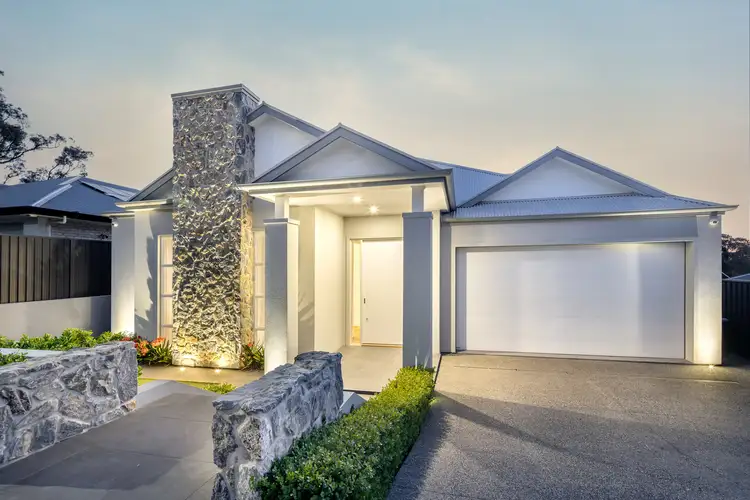 7 Symon Crescent, Craigburn Farm SA 5051