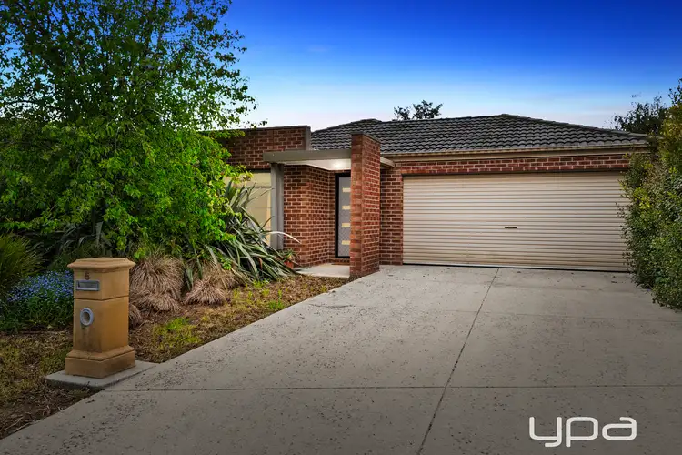 5 Macquarie Close, Delacombe VIC 3356