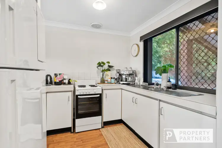 Sixth view of Homely villa listing, 7/15 Dover Road, Scarborough WA 6019