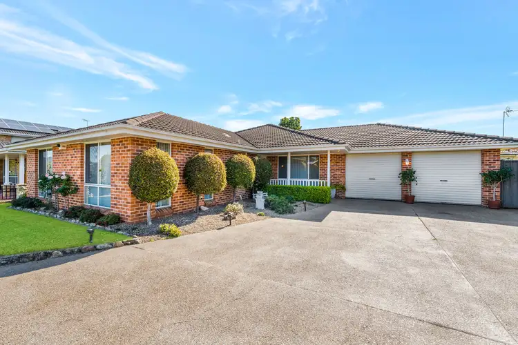 8 Macken Close, Edensor Park NSW 2176